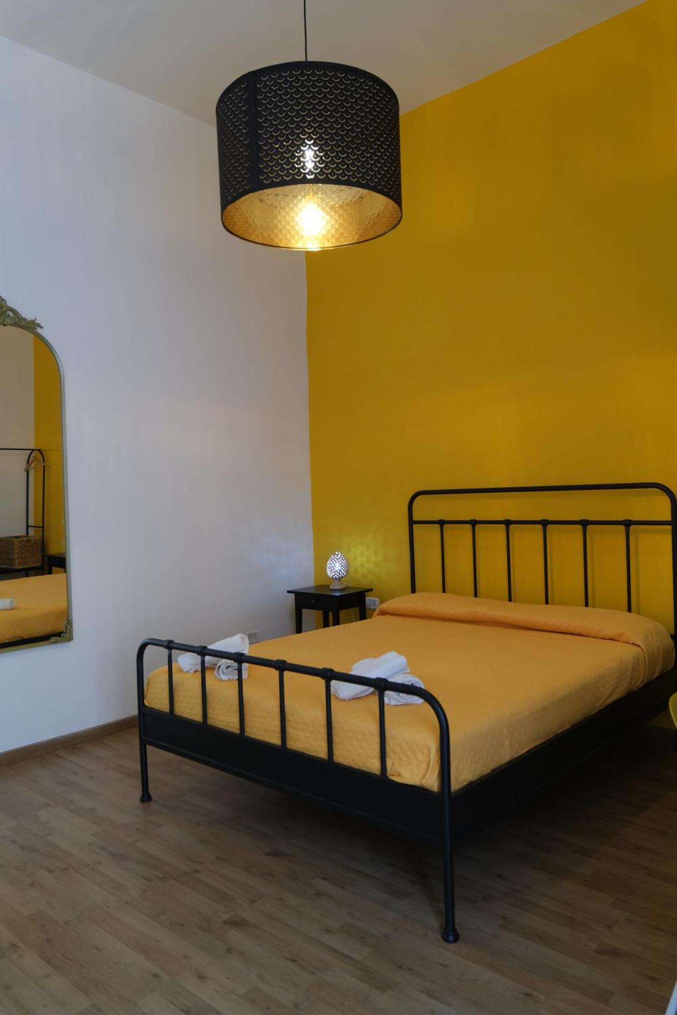 B&B Tarumbo Наполи Екстериор снимка