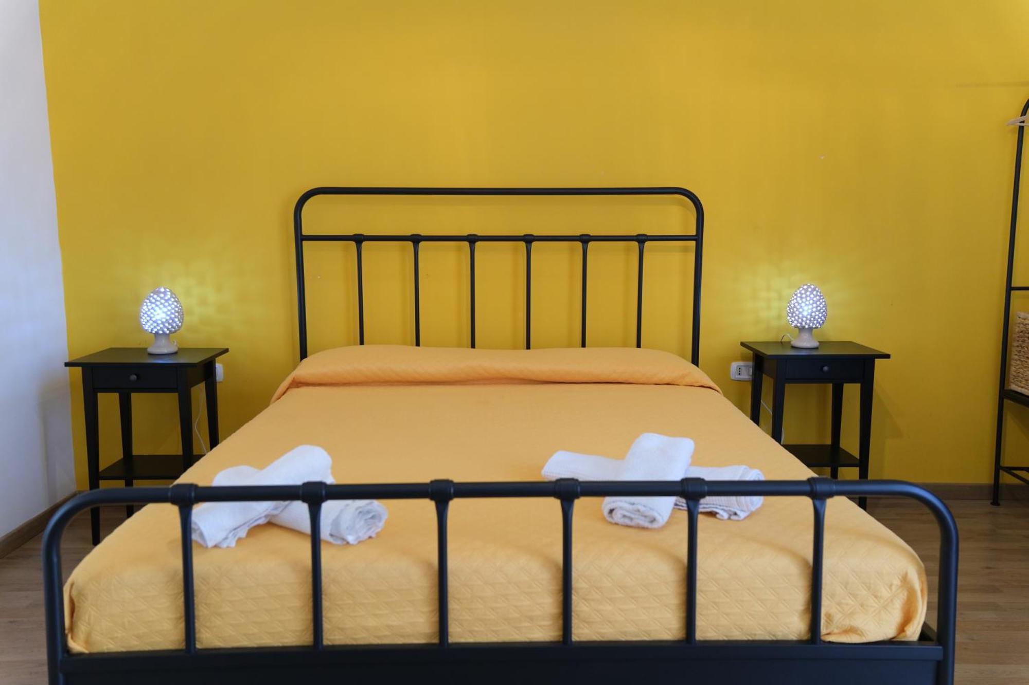 B&B Tarumbo Наполи Екстериор снимка