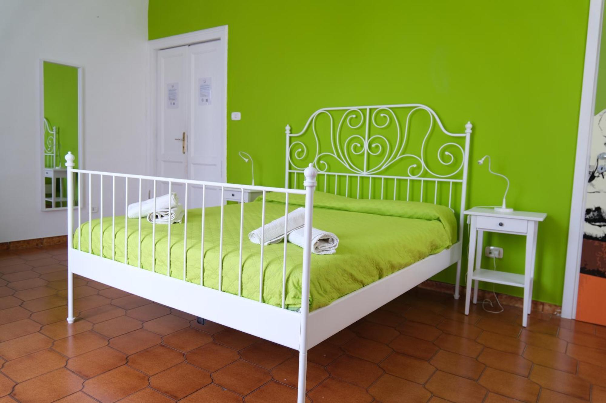B&B Tarumbo Наполи Екстериор снимка